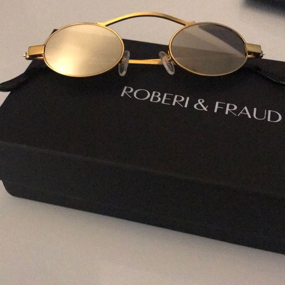 Roberi & Fraud Gold Doris 2.0 sunglasses - Picture 3 of 4